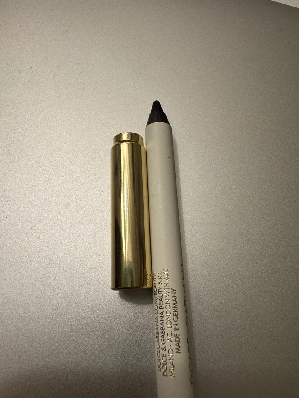 Dolce & Gabbana White and Gold Sleek Kohl Eye Pencil
